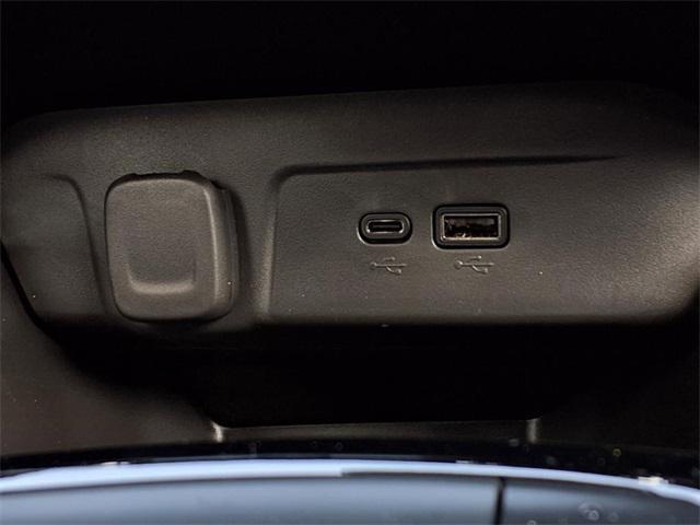 new 2025 Chevrolet Trax car, priced at $25,485