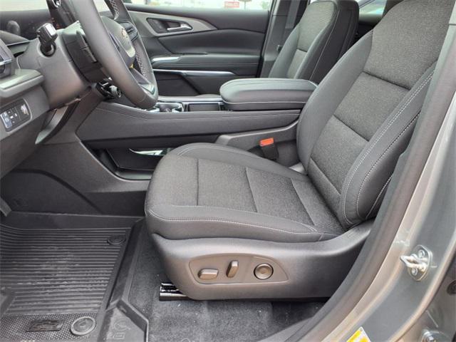 new 2026 Chevrolet Traverse car, priced at $44,345