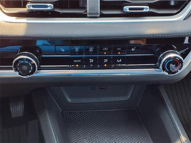 new 2026 Chevrolet Equinox car, priced at $30,260