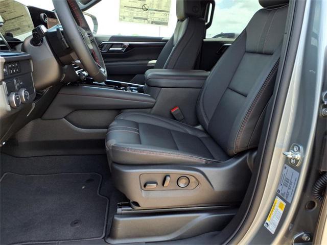 new 2025 Chevrolet Suburban car, priced at $74,825