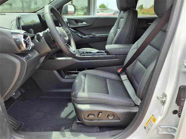 new 2025 Chevrolet Equinox car, priced at $32,145
