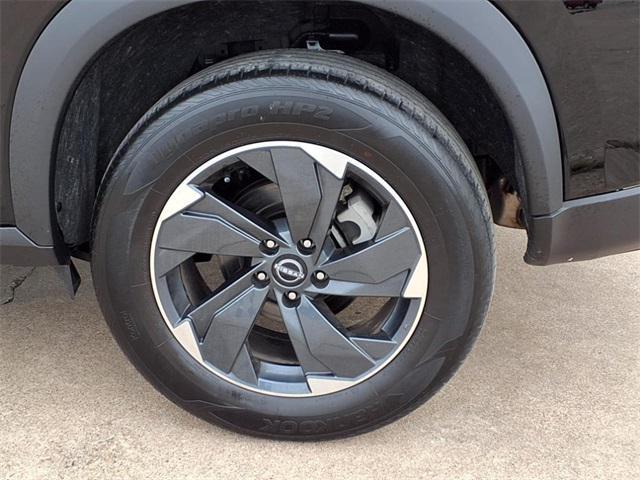 used 2024 Nissan Rogue car, priced at $24,292