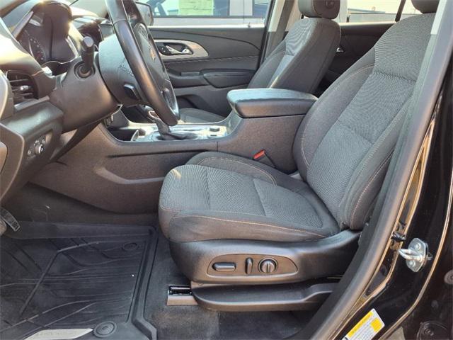used 2021 Chevrolet Traverse car, priced at $27,529