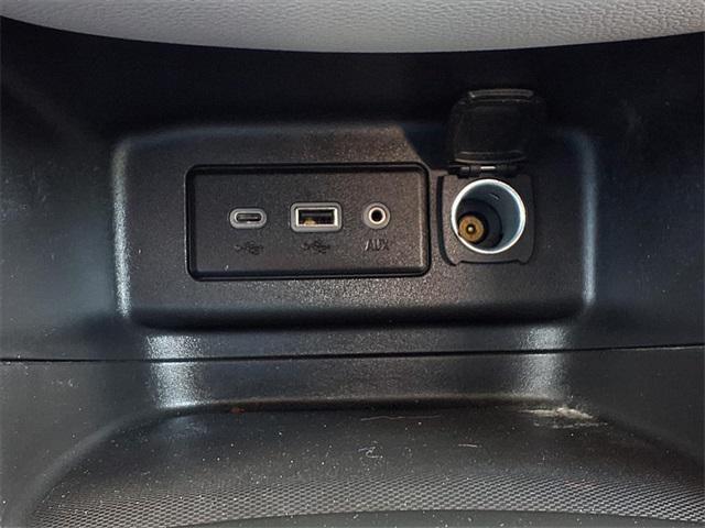 used 2022 Chevrolet Equinox car, priced at $24,366