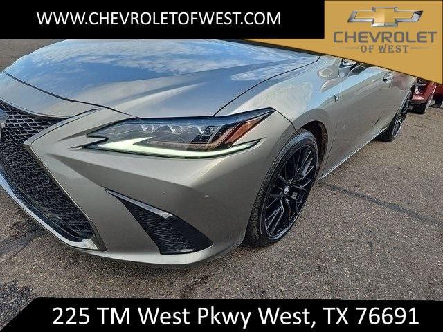 used 2019 Lexus ES 350 car, priced at $27,309