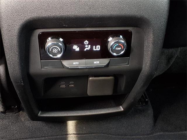 used 2024 Chevrolet Traverse car, priced at $38,174