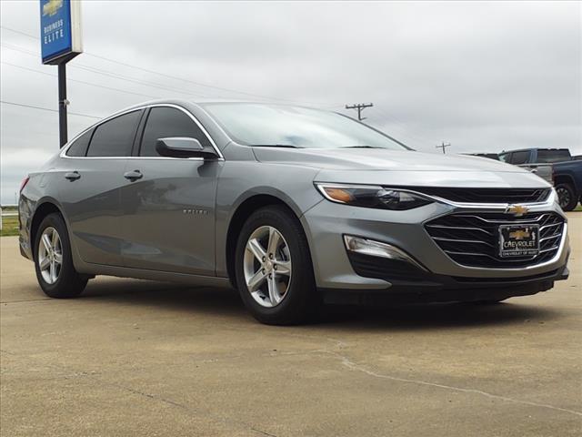 new 2024 Chevrolet Malibu car, priced at $26,195