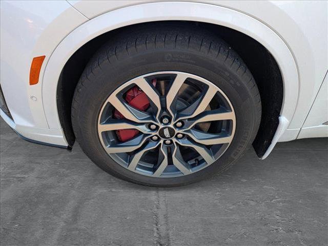 used 2023 Cadillac XT6 car, priced at $45,991