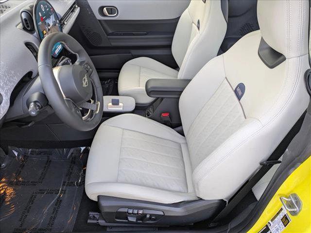 used 2025 MINI Hardtop car, priced at $26,995
