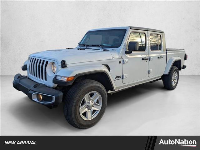 used 2022 Jeep Gladiator car, priced at $31,857