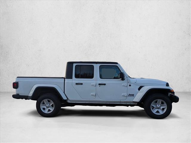 used 2022 Jeep Gladiator car, priced at $31,857