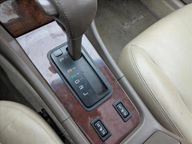 used 2001 Lexus ES 300 car, priced at $6,995