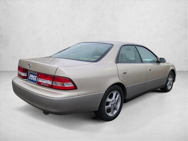 used 2001 Lexus ES 300 car, priced at $6,995