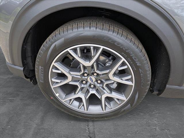 new 2025 Ford Explorer car, priced at $55,617
