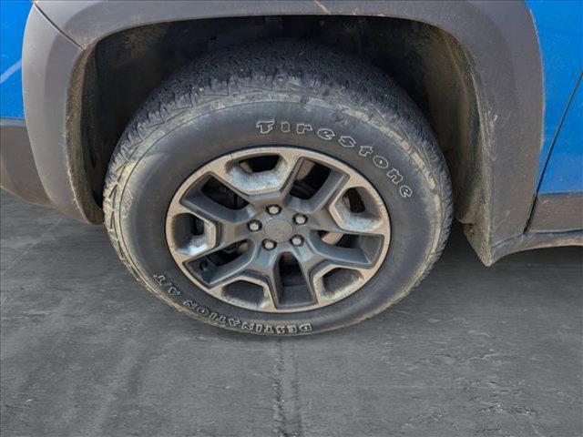used 2019 Jeep Cherokee car, priced at $19,550