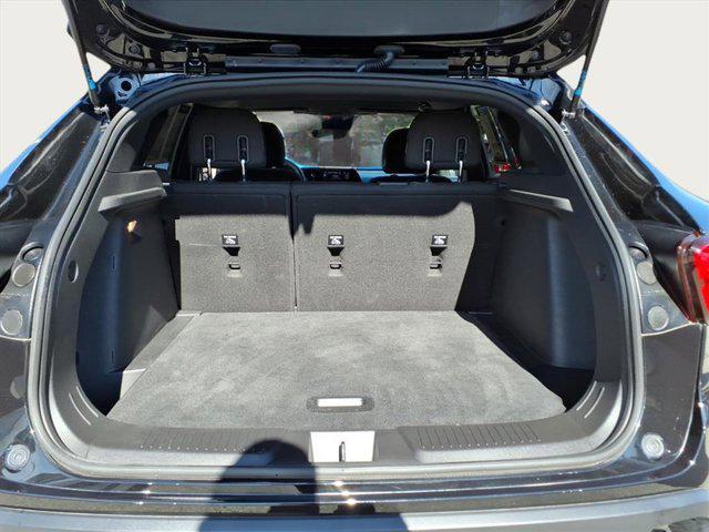 used 2024 Chevrolet Trax car, priced at $22,327