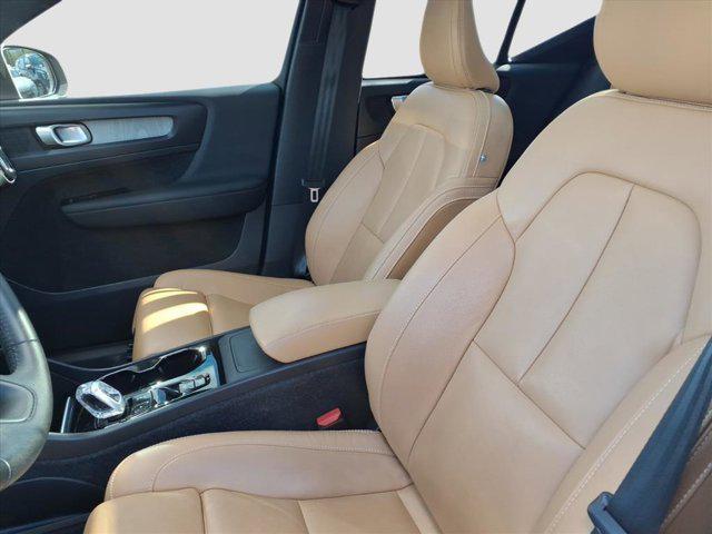 used 2021 Volvo XC40 car, priced at $19,916