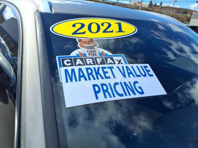 used 2021 Volvo XC40 car, priced at $19,916