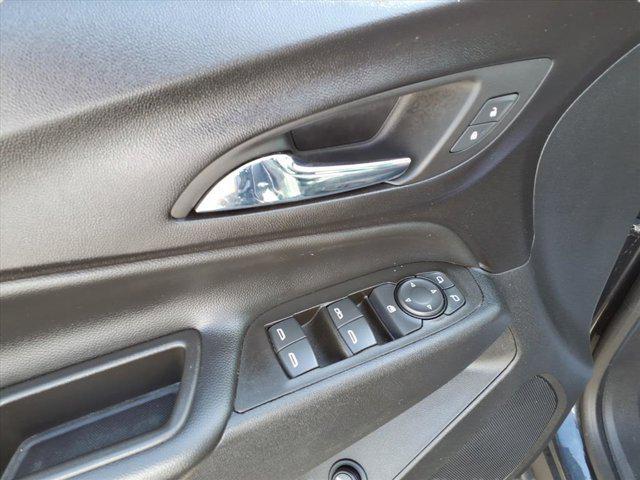 used 2023 Chevrolet Equinox car, priced at $22,654