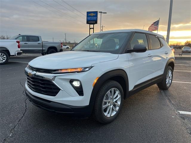 new 2025 Chevrolet TrailBlazer car, priced at $22,325