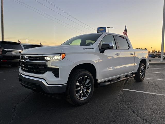 new 2024 Chevrolet Silverado 1500 car, priced at $50,995