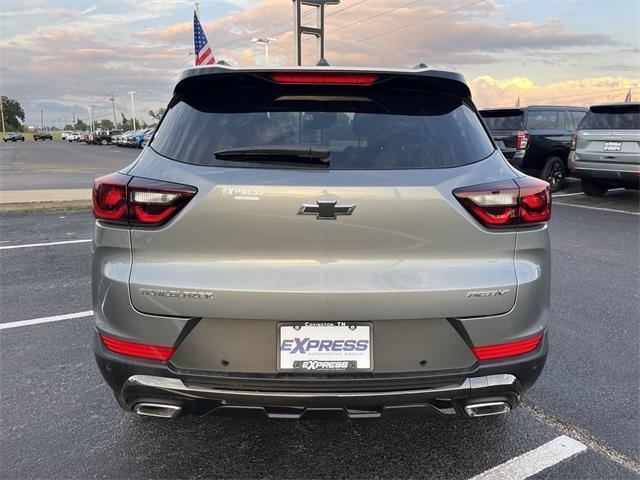 new 2025 Chevrolet TrailBlazer car, priced at $29,625