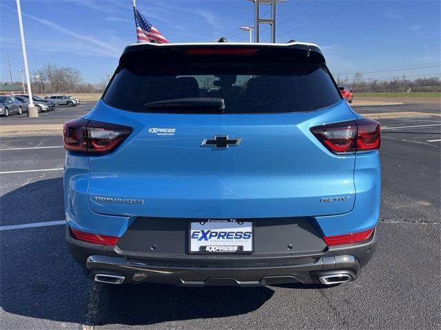 new 2025 Chevrolet TrailBlazer car, priced at $28,020