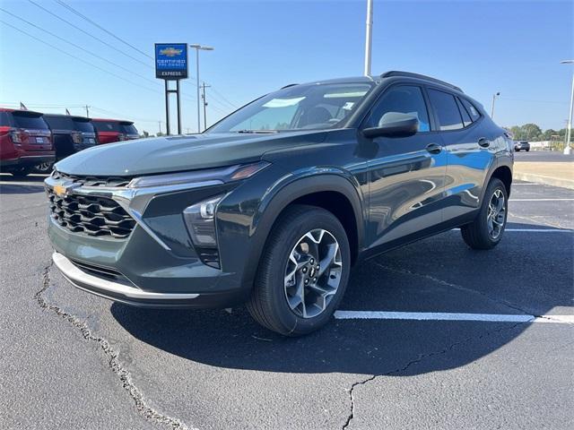 new 2025 Chevrolet Trax car, priced at $24,985