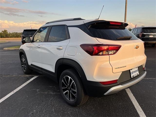 new 2025 Chevrolet TrailBlazer car, priced at $22,635