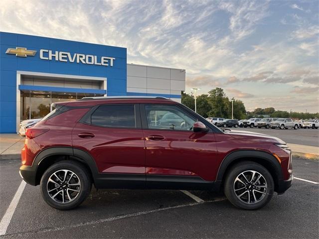 new 2024 Chevrolet TrailBlazer car, priced at $27,475