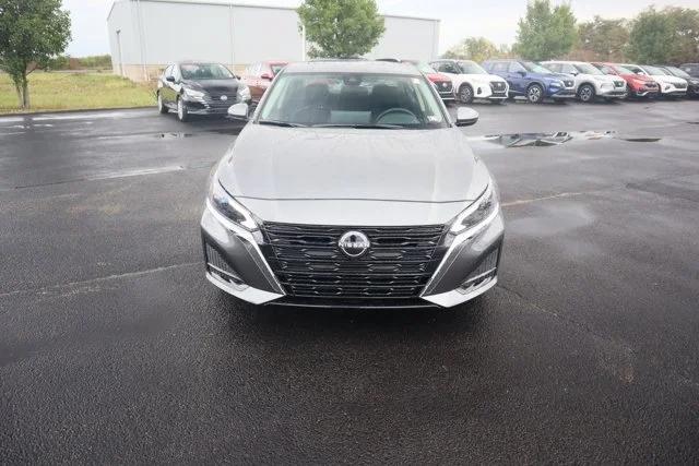 new 2025 Nissan Altima car, priced at $30,965