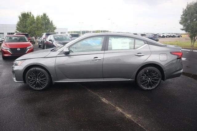 new 2025 Nissan Altima car, priced at $30,965