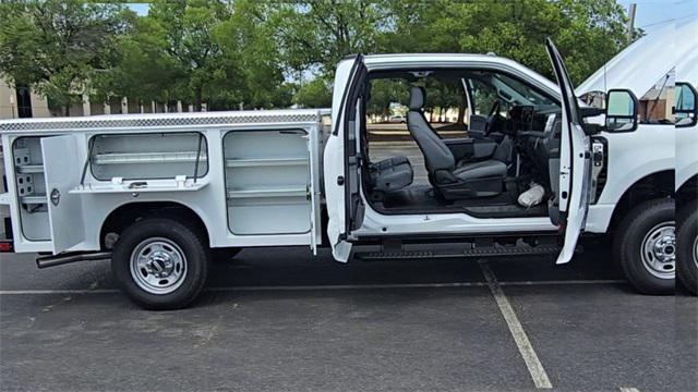 new 2025 Ford F-250 car, priced at $65,295