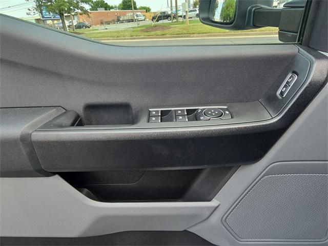 new 2025 Ford F-250 car, priced at $65,295