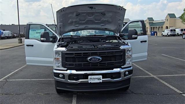 new 2025 Ford F-250 car, priced at $65,295