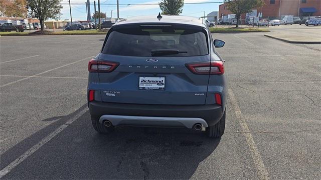 new 2025 Ford Escape car, priced at $28,995