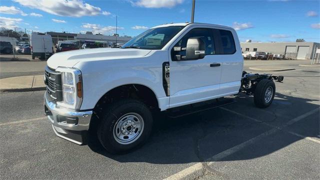 new 2024 Ford F-250 car, priced at $52,385