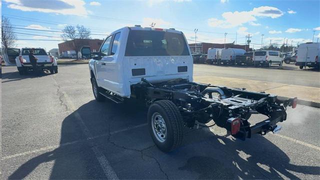 new 2024 Ford F-250 car, priced at $52,385