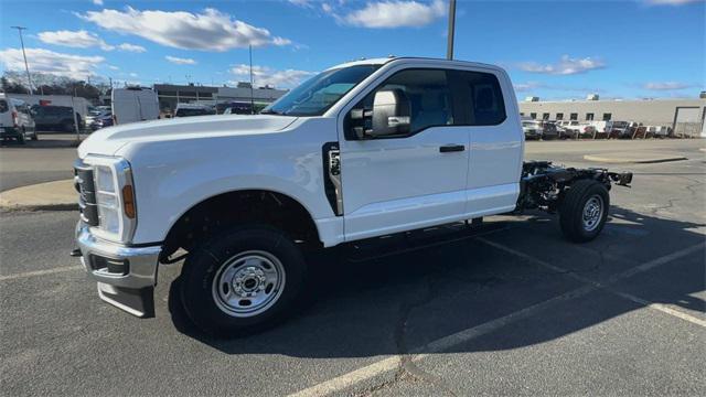 new 2024 Ford F-250 car, priced at $52,385