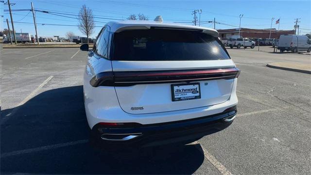 new 2025 Lincoln Nautilus car, priced at $57,195