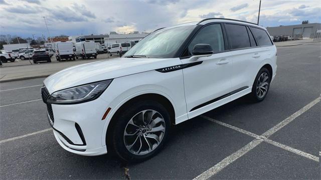 new 2025 Lincoln Aviator car, priced at $64,395