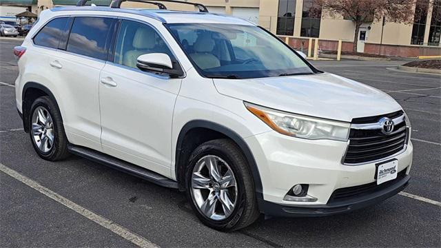 used 2015 Toyota Highlander car, priced at $17,888