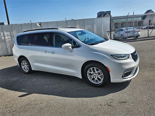 used 2022 Chrysler Pacifica car, priced at $20,624