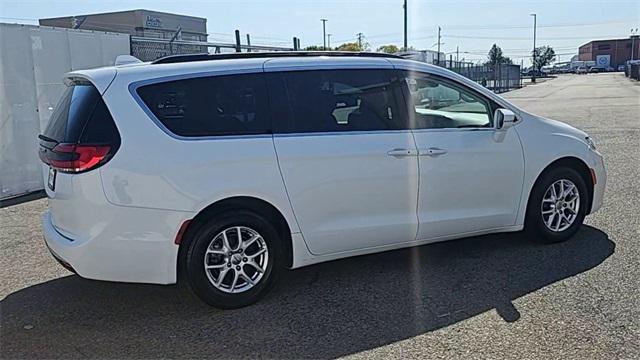 used 2022 Chrysler Pacifica car, priced at $20,624