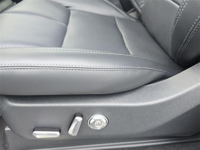 new 2025 Lincoln Navigator car, priced at $107,588