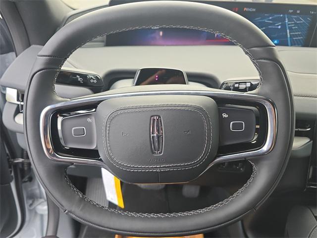 new 2025 Lincoln Navigator car, priced at $107,588