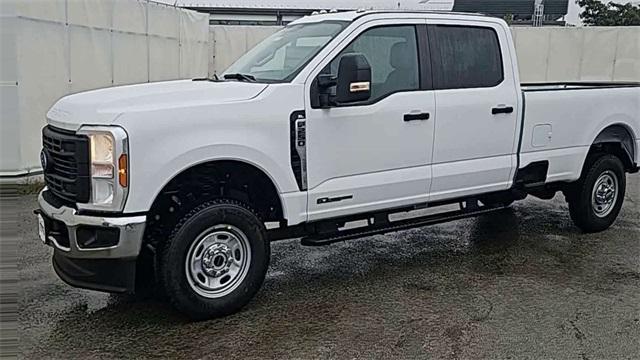 new 2024 Ford F-250 car, priced at $61,995