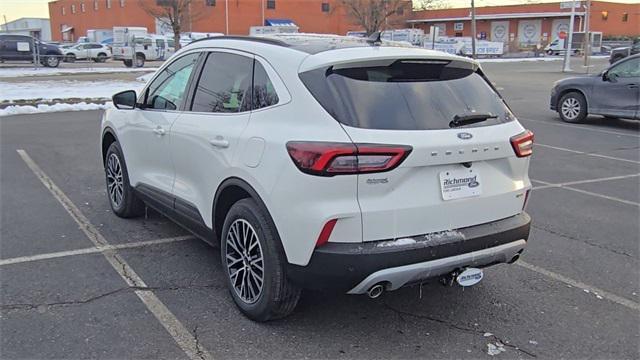 new 2025 Ford Escape car, priced at $40,995