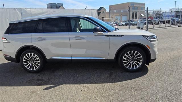 new 2024 Lincoln Aviator car, priced at $57,995