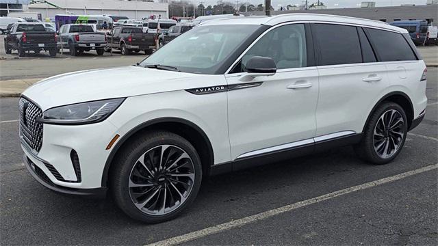 new 2025 Lincoln Aviator car, priced at $74,375